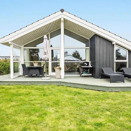 8 Person In Bogense-by Traum * Bogense