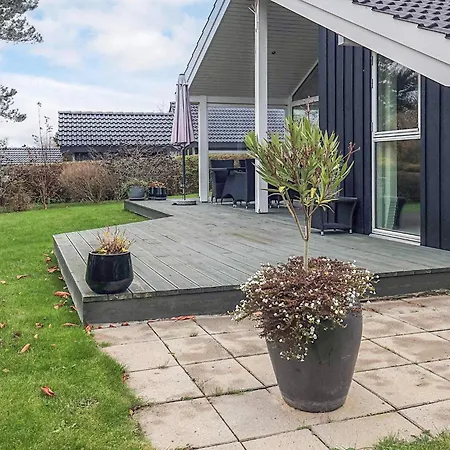 Дом отдыха 8 Person In Bogense-by Traum Богенсе