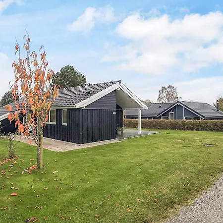 8 Person In Bogense-by Traum Bogense