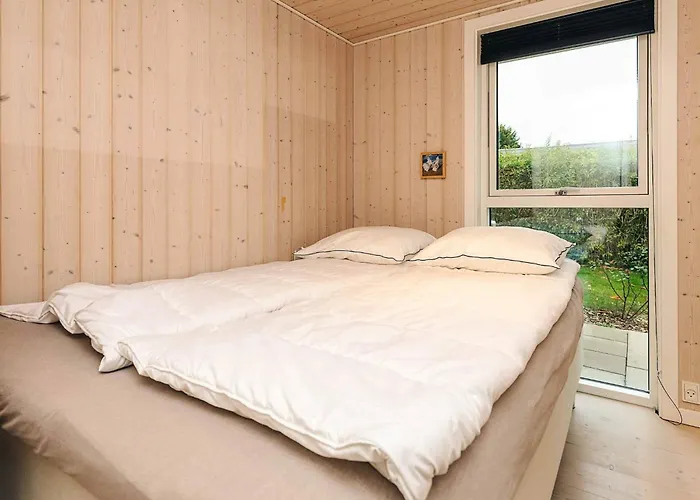 8 Person In Bogense-by Traum Bogense